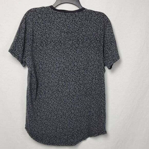 Abercrombie & Fitch Large Navy Floral Top - Picture 3 of 7